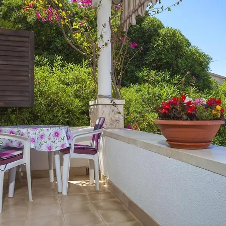 With A Parking Space - 11418 Apartman Makarska
